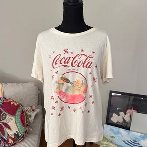 Coca-Cola Vintage Off White Tee with Red Santa logo